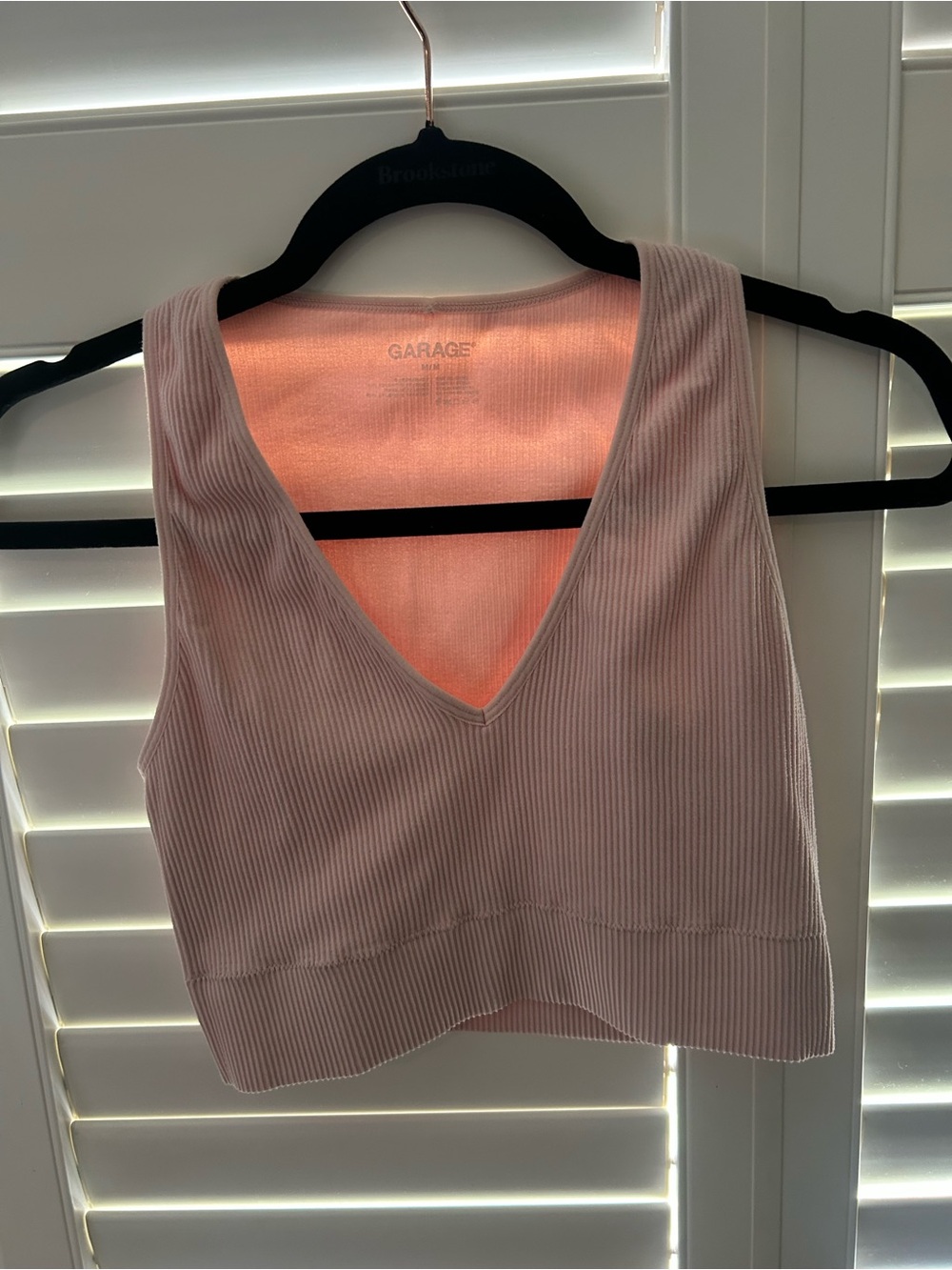 Garage Light Pink Ribbed V-Neck Cropped Tank
